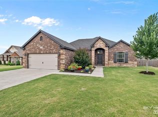 1908 Price Ave, Lowell, AR 72745