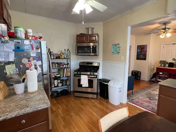 10 Hancock St #1, Somerville, MA 02144