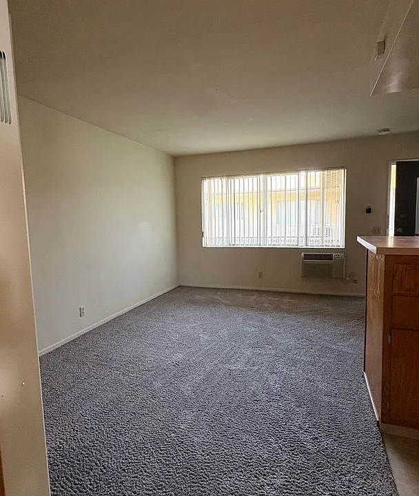 5931 Cloverly Apts