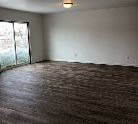 5th image of 3322 8th St W Unit D