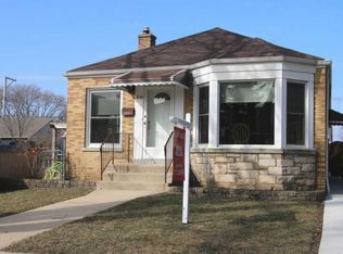 3840 N Paris Ave, Chicago, IL