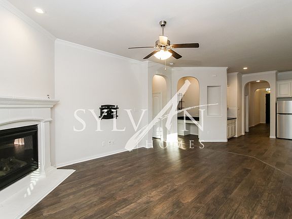4th image of 2104 Moonsail Ln