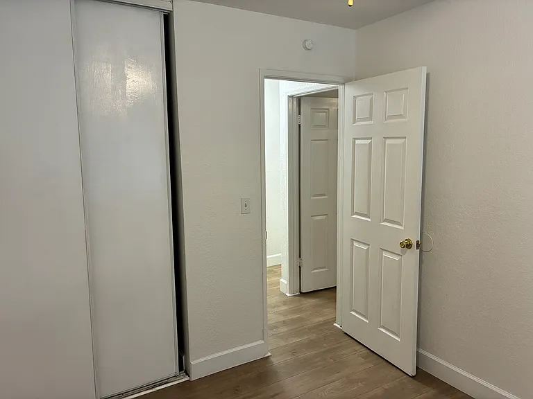 225 Tahoe Ave #B — Photo 4
