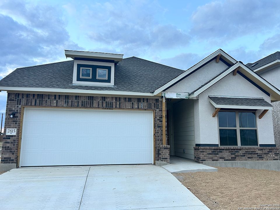 1st image of 2815 Sacaton Dr