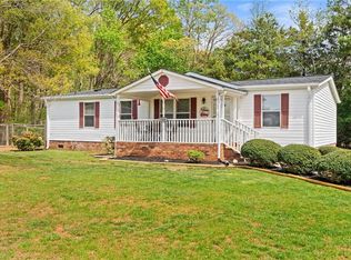 284 Quail Hill Dr, Lexington, NC 27295