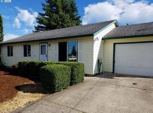 504 E 4th St, Molalla, OR 97038