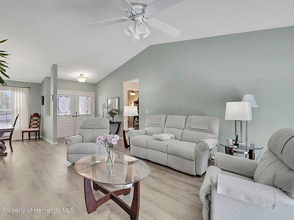 5th image of 7274 Aloe Dr