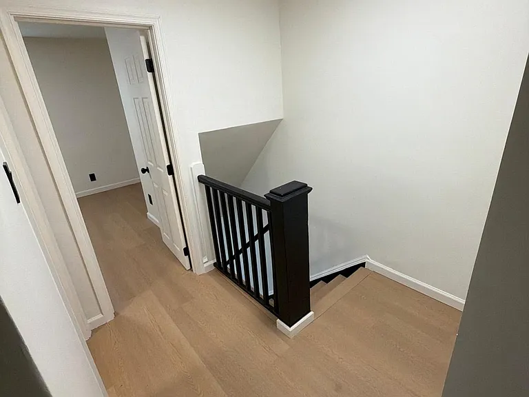 1304 Browning St — Photo 11