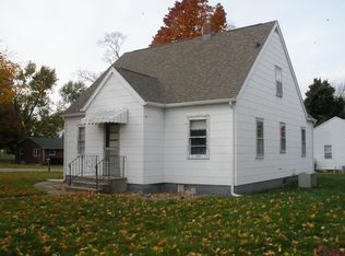 300 W Center St, Atkinson, IL 61235