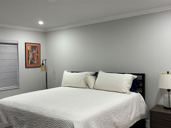 4th image of 18546 Horizon Avenue #168