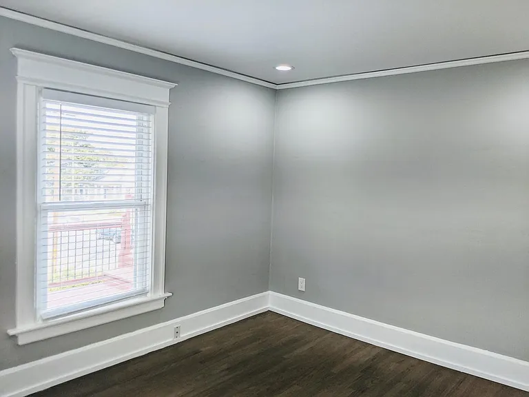 547 E Julian St — Photo 27