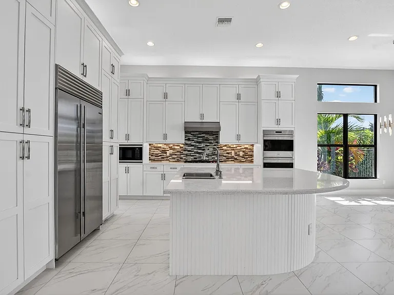 9168 Benedetta Pl — Photo 22