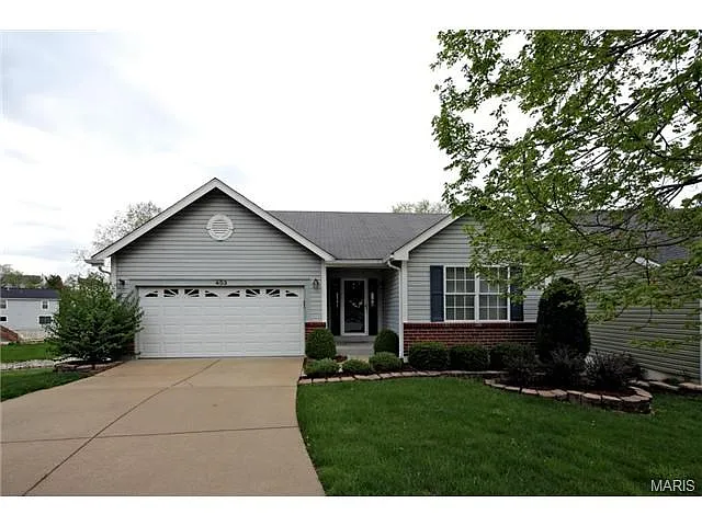 453 Charter Way Dr photo 1