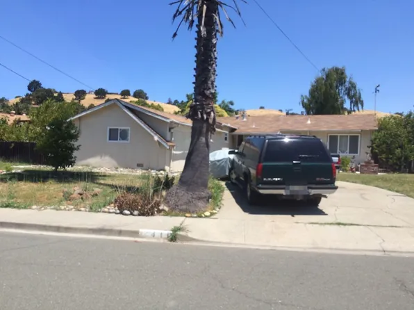 2411 Stokes Ave, Pinole, CA 94564