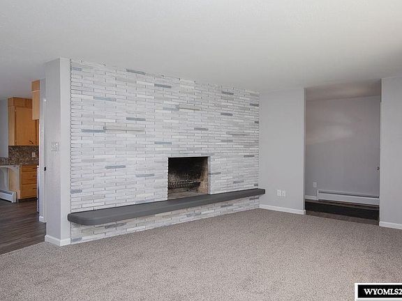 3rd image of 1401 Liberty Dr