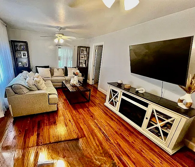 101 Sterling Ave #2