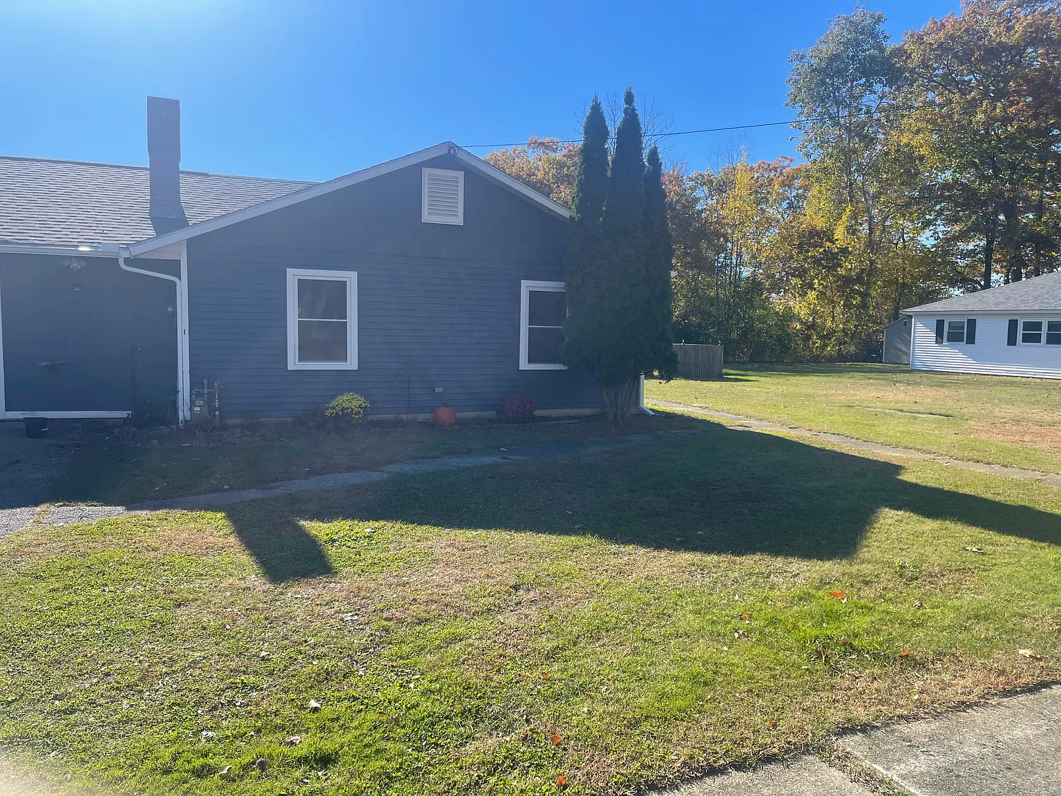 3 bed, 1000 sqft, $2,750 — Photo 1