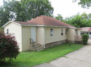 34406 Bassett Rd, Burlington, WI 53105