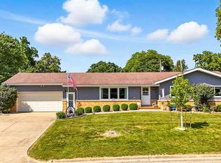 204 W 3rd St, Wayland, IA