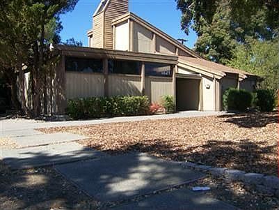 1st image of 1821 Oak Ave