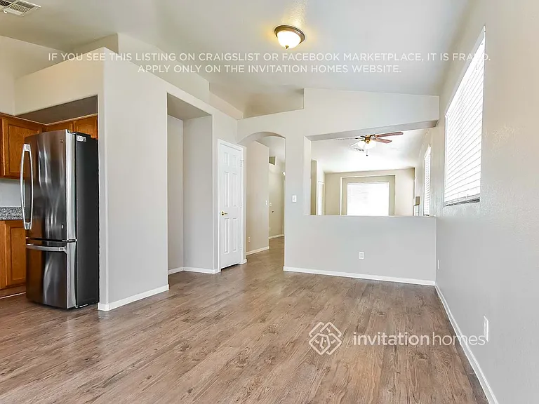 8904 Chenin Ave — Photo 5