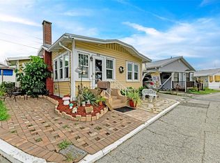 31 Seminole Dr, Bradenton, FL 34208