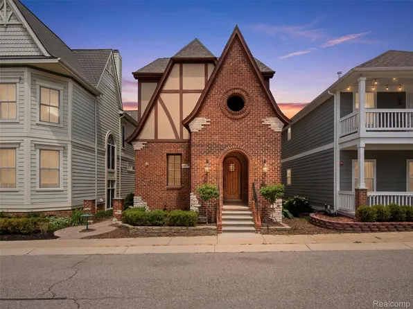 3875 Andover Ave, Auburn Hills, MI 48326