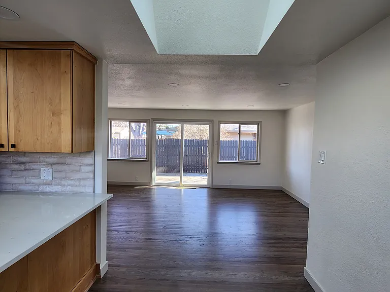 860 S Quivas St #B — Photo 4