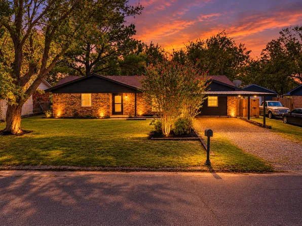 461 Wisteria St, Lone Grove, OK 73443