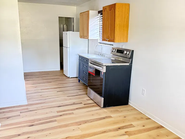 11414 Sralla Rd #A — Photo 13