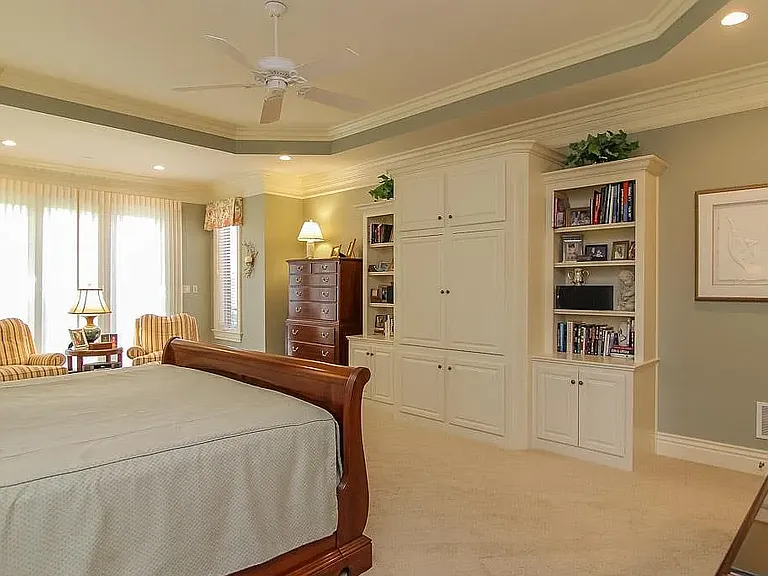 13204 Longwood Ln — Photo 13