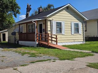 2211 E 24th St, Granite City, IL 62040