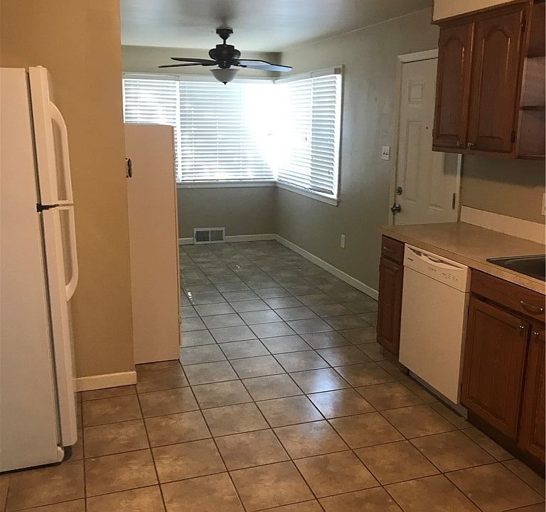 2nd image of 4637 S G St