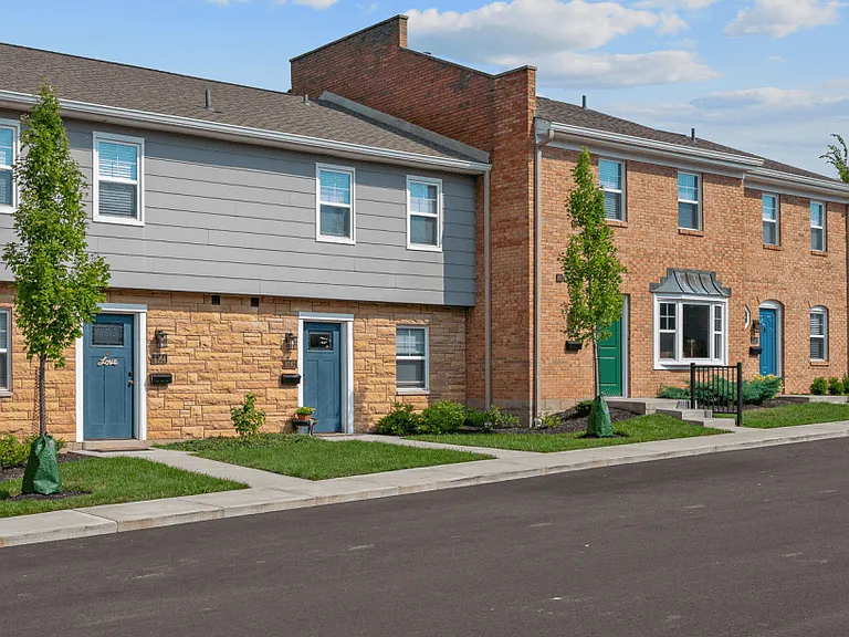 Galbraith Pointe Apartments and Townhomes — Photo 38