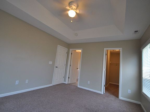 4th image of 607 Blue Lake Dr