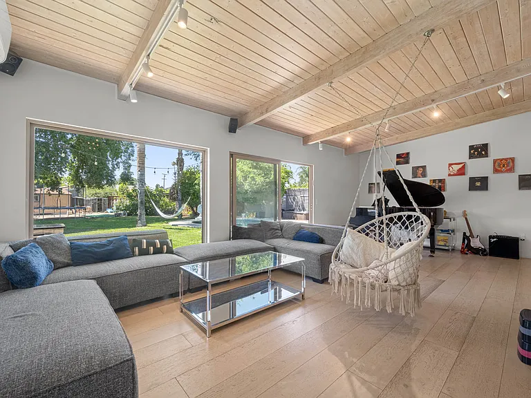 5433 Royer Ave — Photo 26