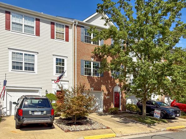 239 Golden Larch Ter NE