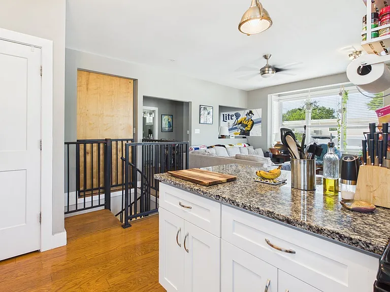 2028 W Cary St #4 — Photo 43