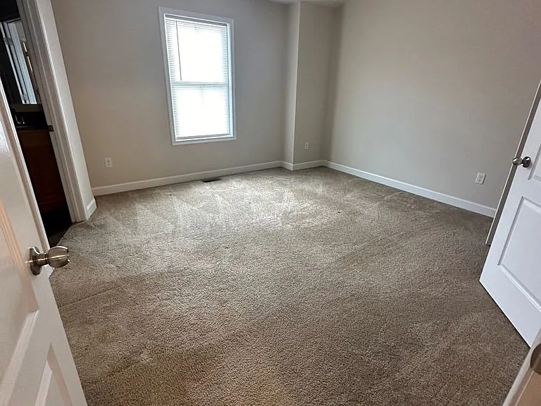 173 Cedar Point Ln — Photo 5
