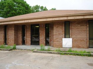 719 W McDowell Rd, Jackson, MS 39204