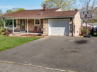 6 Amendola Dr, Netcong, NJ 07857