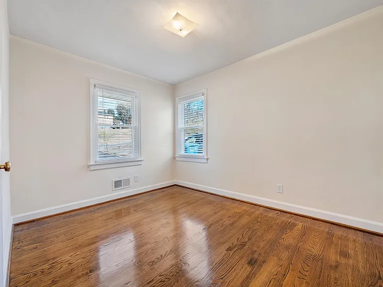 4310 Tyree Rd NW — Photo 11