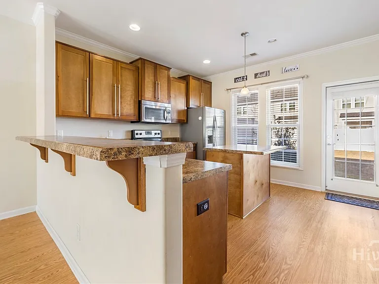 116 Ventura Pl — Photo 8