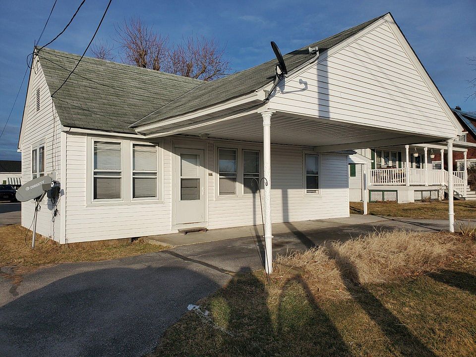 Covered parking and private drive