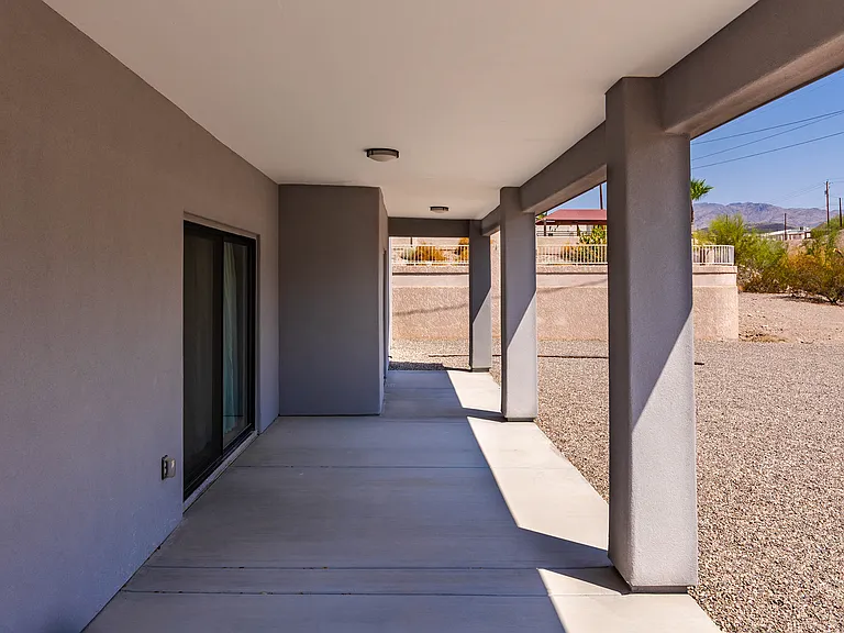 3650 Parkview Dr — Photo 9