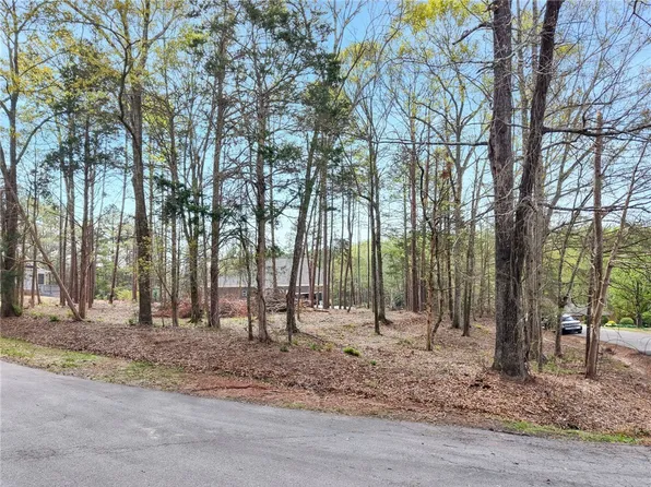 30 Cross Creek Dr, Seneca, SC 29678