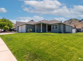 204 Brandi Ln, Wenatchee, WA 98801