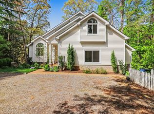 2444 Early Settlers Rd N, Richmond, VA 23235
