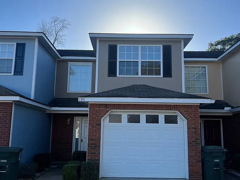 195 N Springview Dr — Photo 1