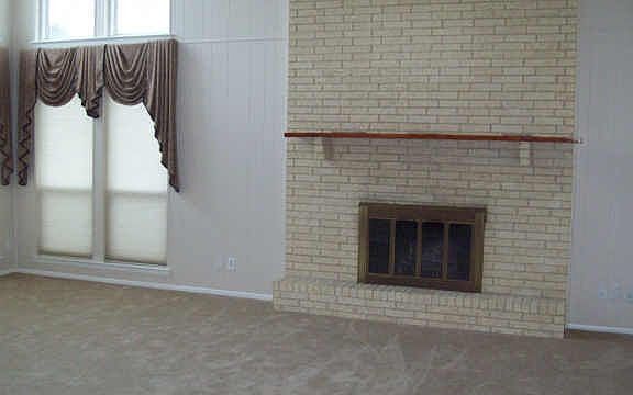 3rd image of 1806 Blake Dr